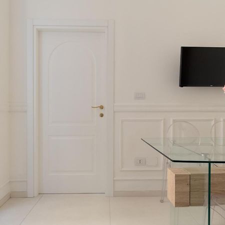 Relais Mareluna - Luxury Apartments Salerno Bagian luar foto