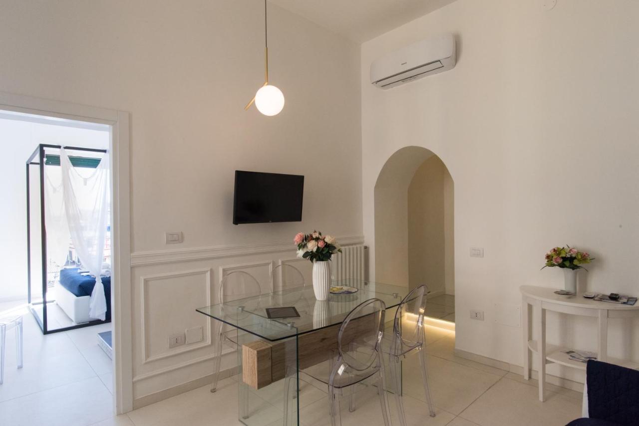 Relais Mareluna - Luxury Apartments Salerno Bagian luar foto