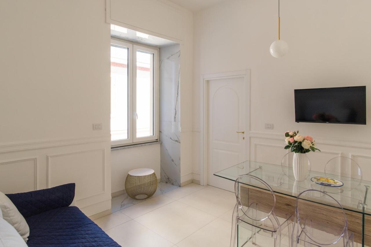 Relais Mareluna - Luxury Apartments Salerno Bagian luar foto