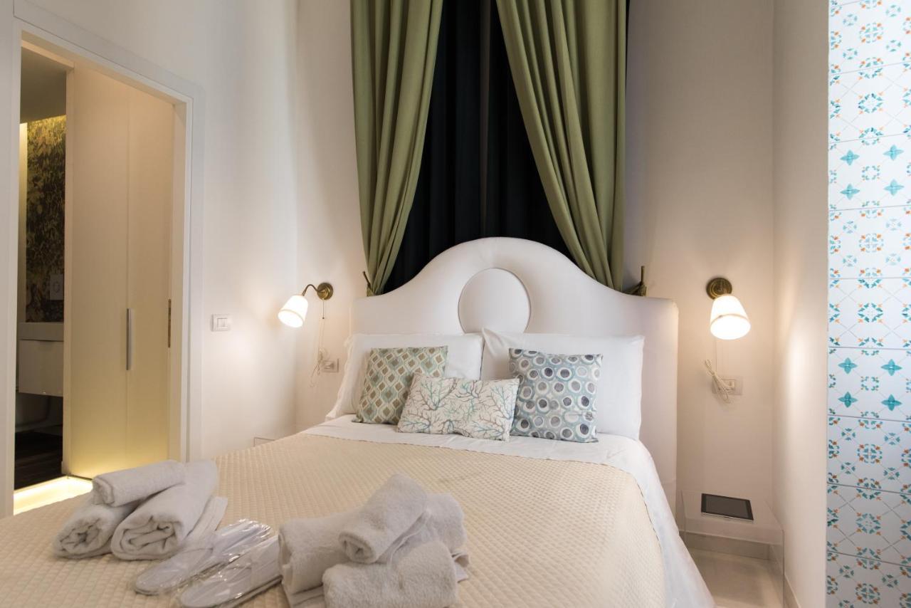 Relais Mareluna - Luxury Apartments Salerno Bagian luar foto